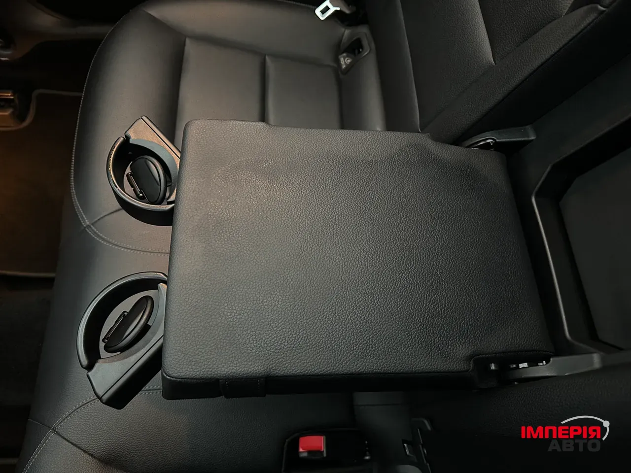 Mercedes-Benz GLA - фото 32