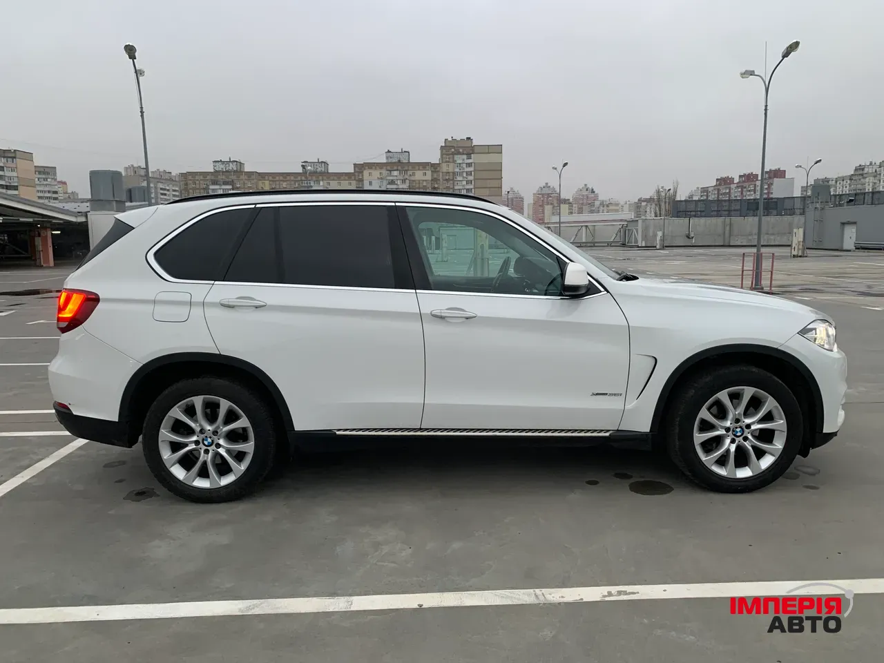 BMW X5 - фото 1