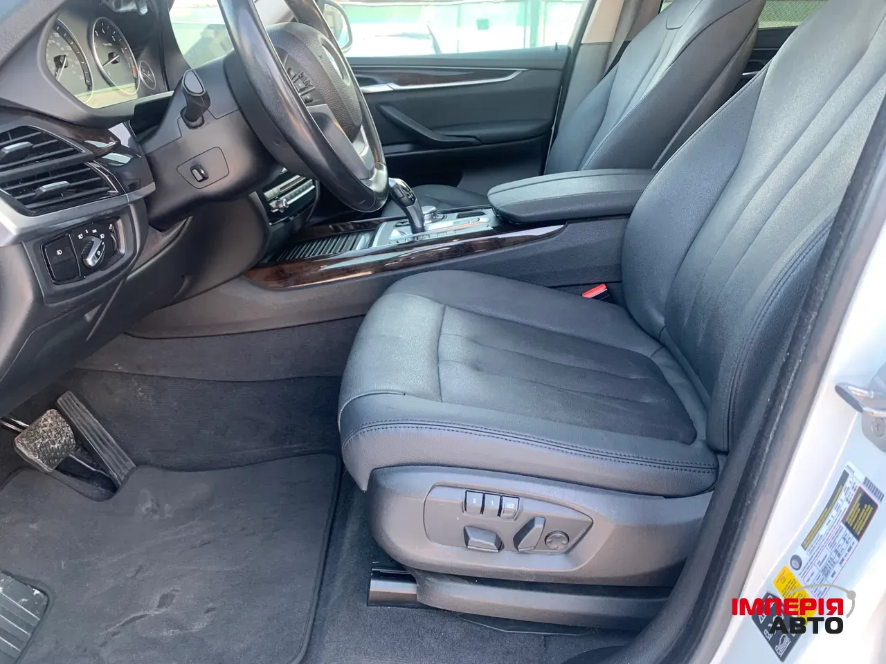 BMW X5 - фото 31