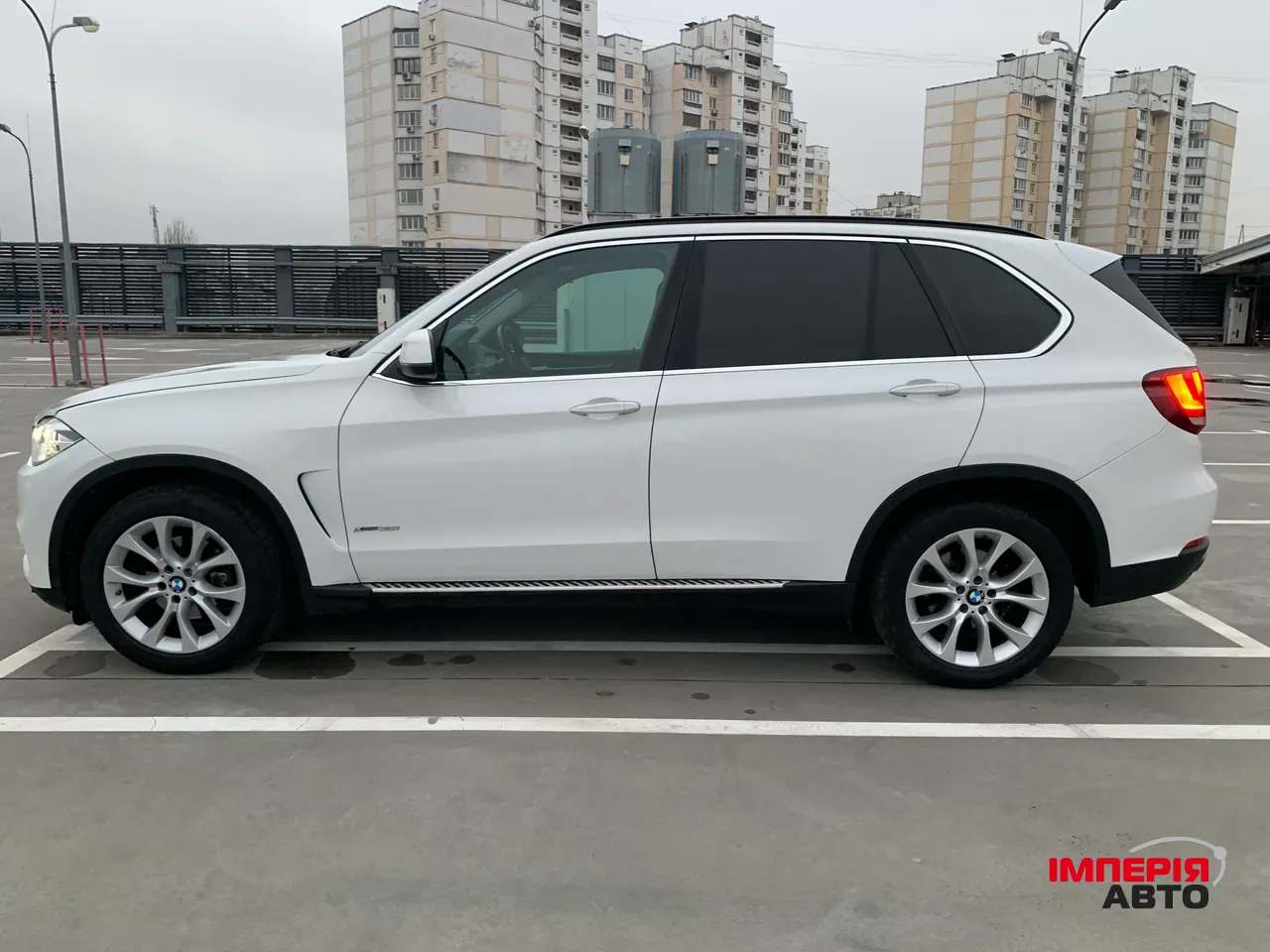 BMW X5 - фото 2