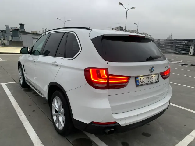 BMW X5 - фото 5