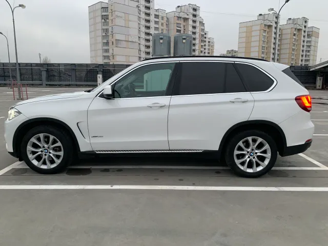 BMW X5 - фото 2