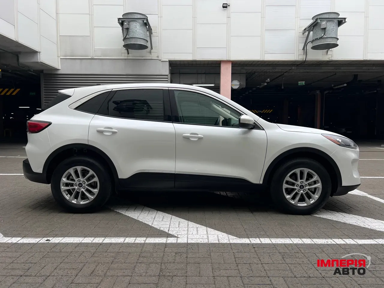 Ford Escape - фото 14