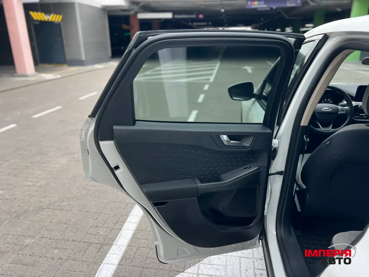 Ford Escape - фото 36