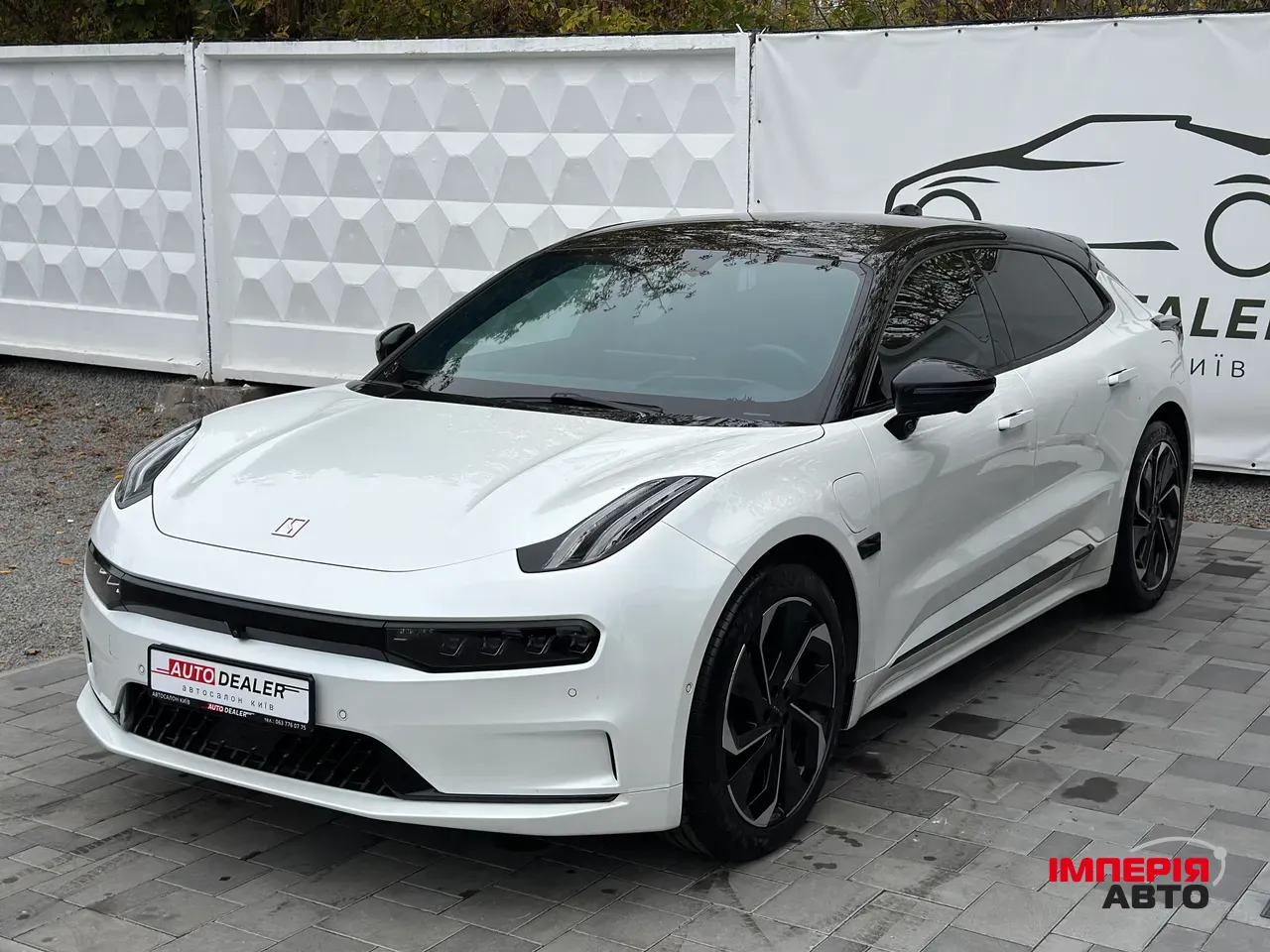 Zeekr 001 - фото 3