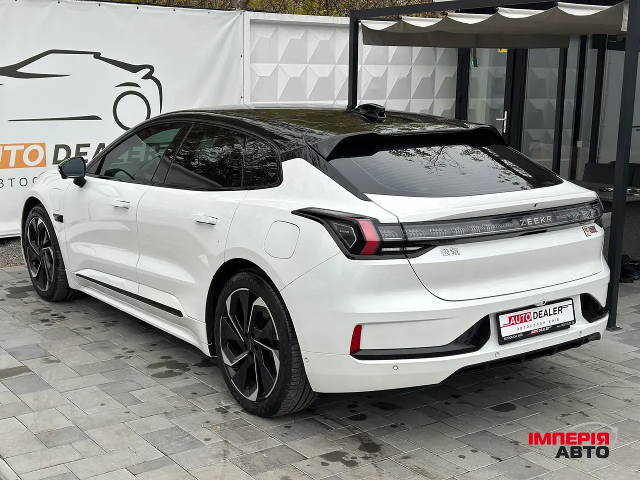 Zeekr 001 - фото 12