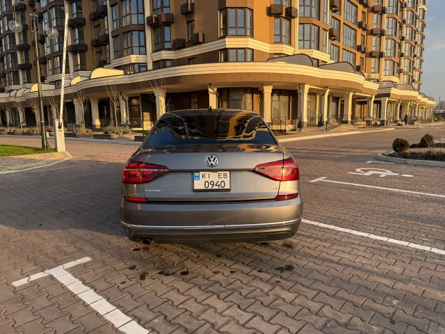 Volkswagen Passat - фото 4