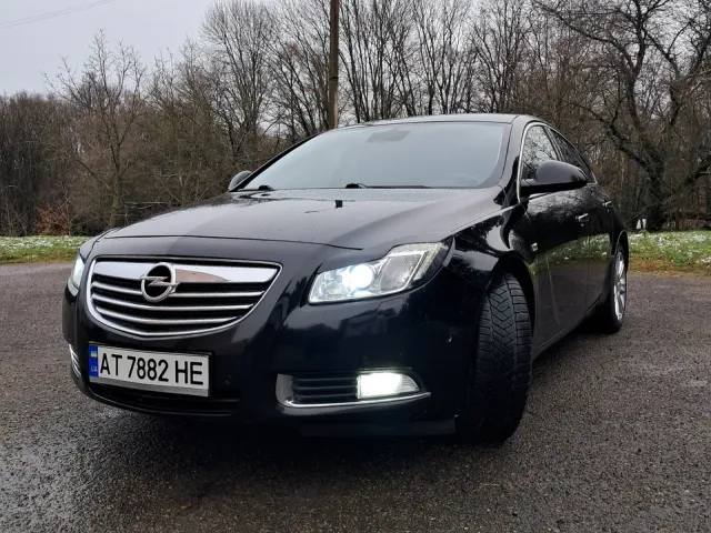 Opel Insignia - фото 1
