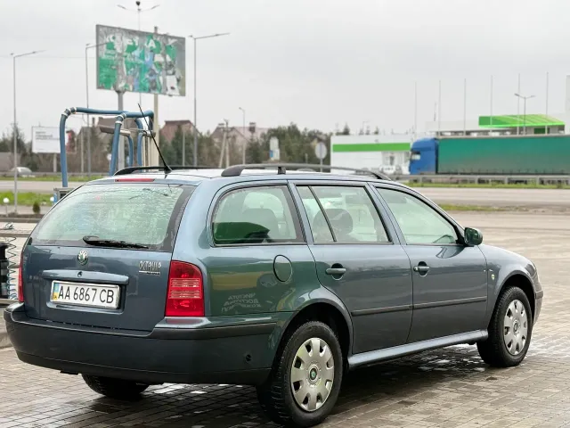 Skoda Octavia - фото 5