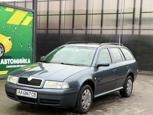 Skoda Octavia - фото 3