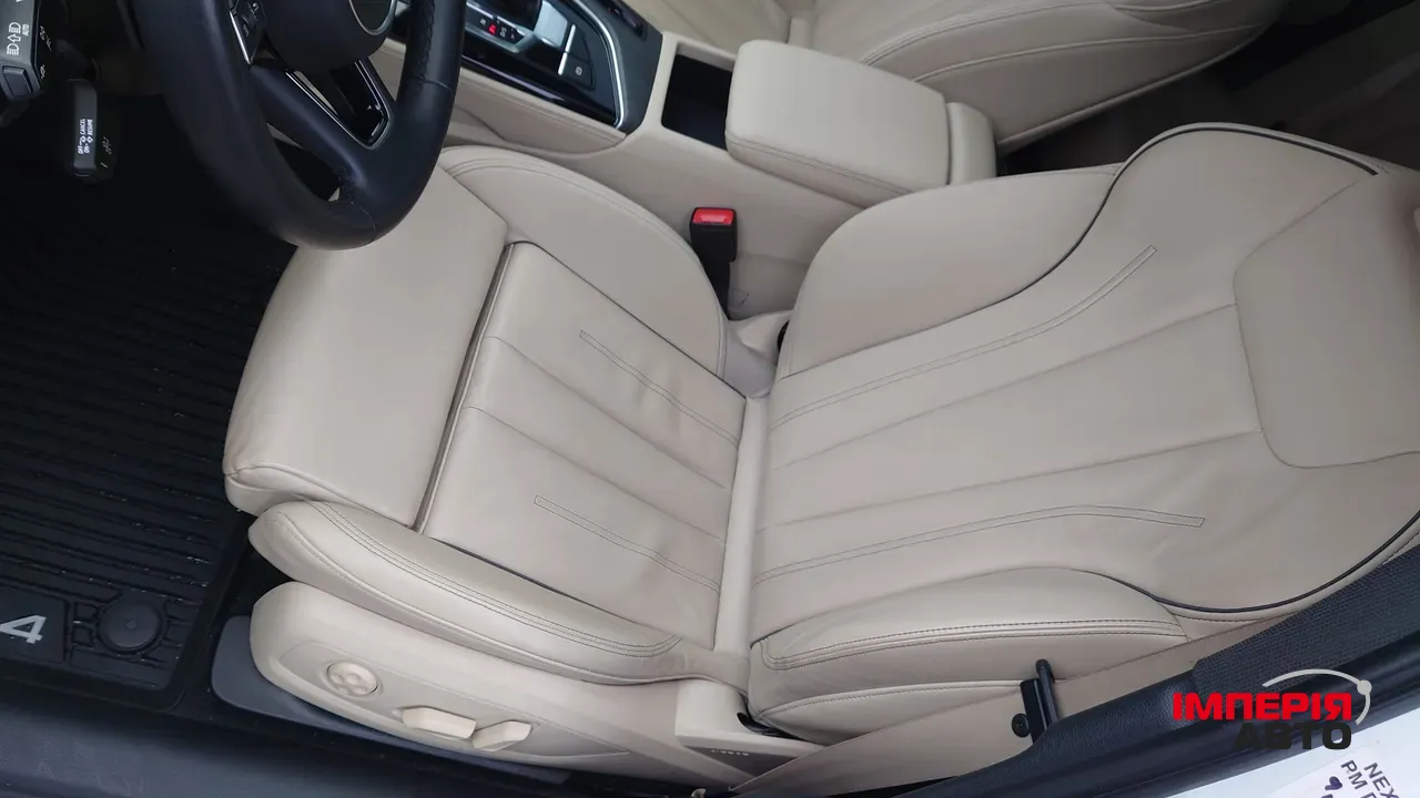 Audi A4 - фото 23