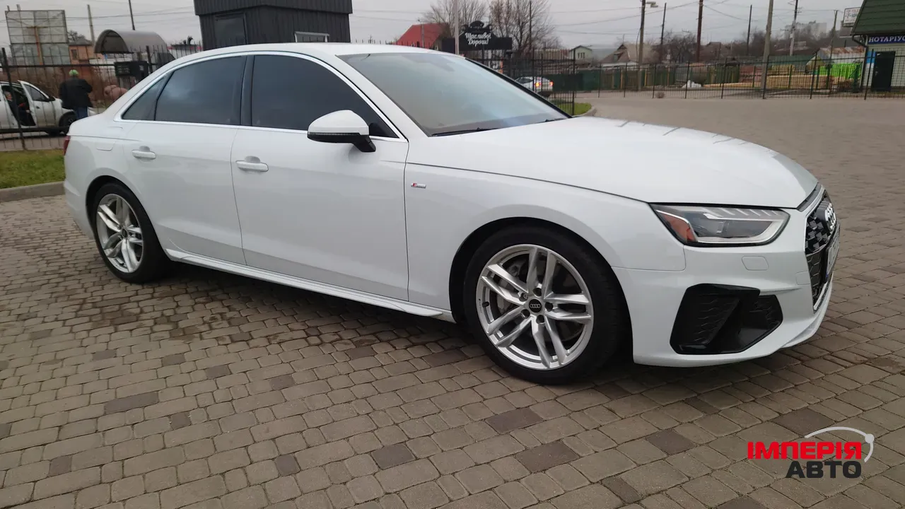 Audi A4 - фото 14
