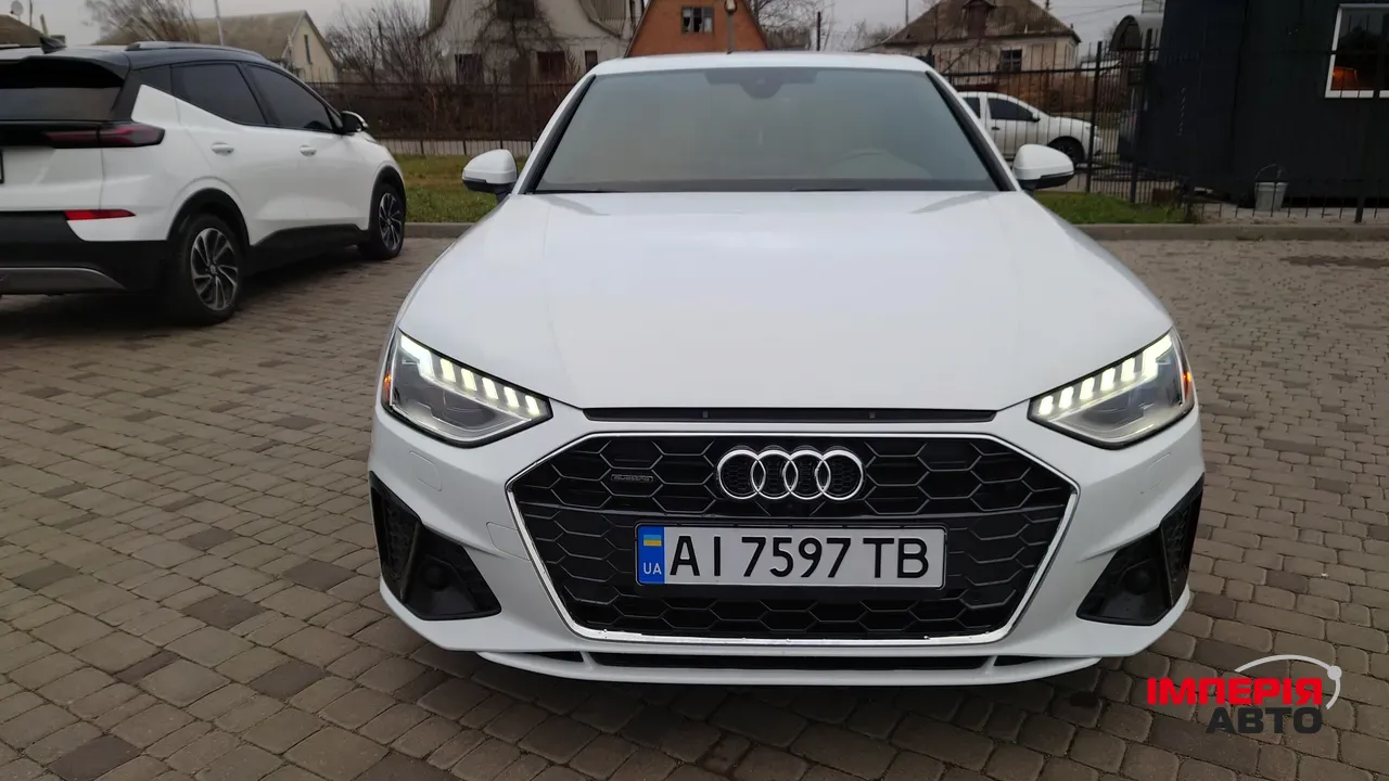 Audi A4 - фото 16