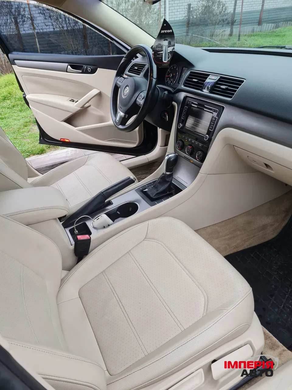 Volkswagen Passat - фото 13