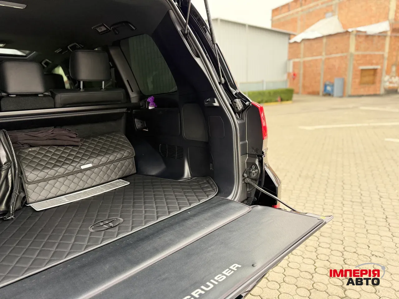 Toyota Land Cruiser - фото 36