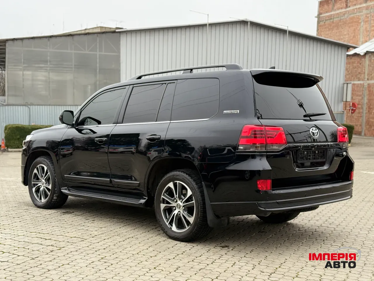 Toyota Land Cruiser - фото 6