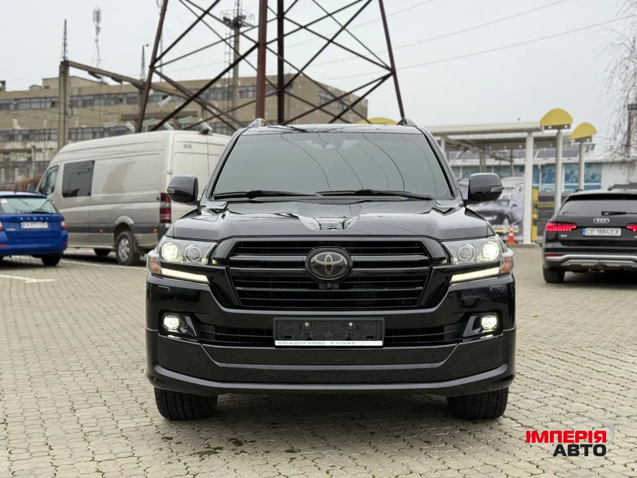 Toyota Land Cruiser - фото 1