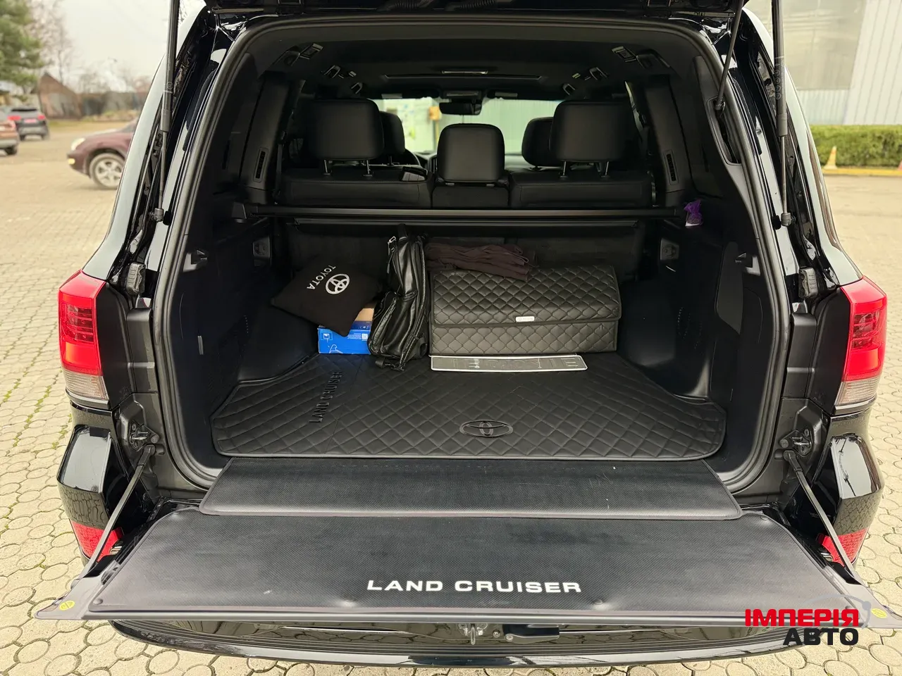 Toyota Land Cruiser - фото 32