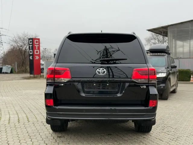 Toyota Land Cruiser - фото 5
