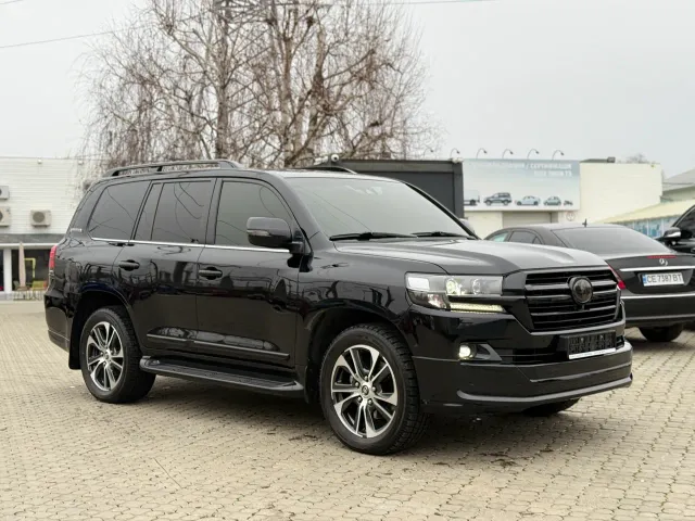 Toyota Land Cruiser - фото 2