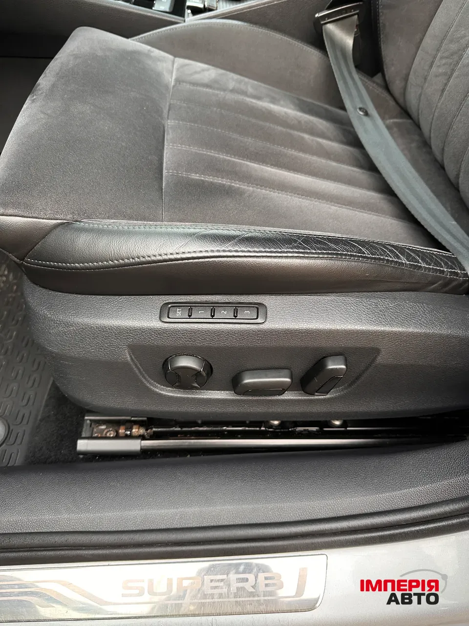 Skoda Superb - фото 27