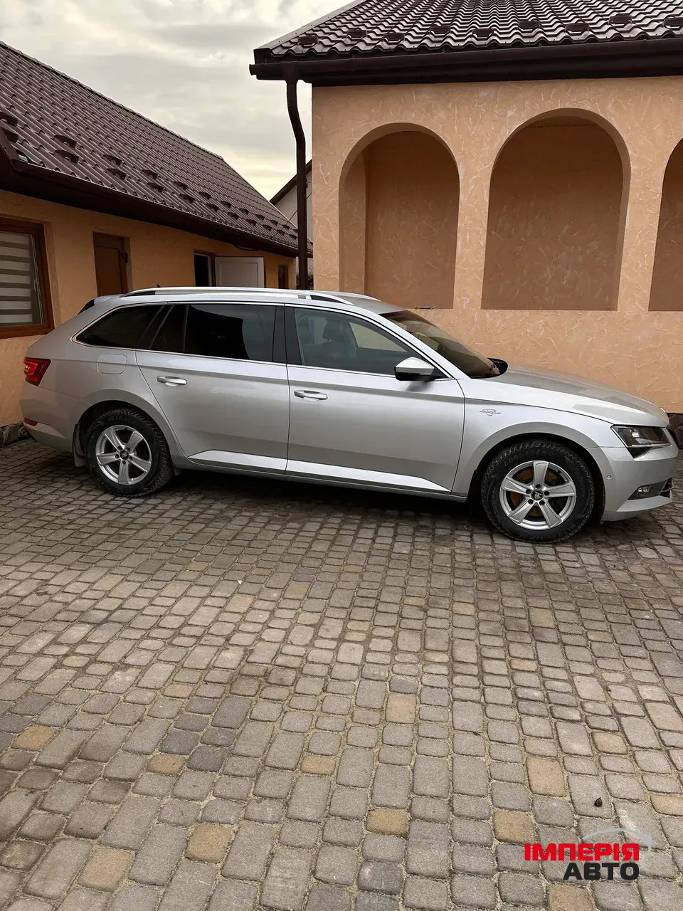 Skoda Superb - фото 7