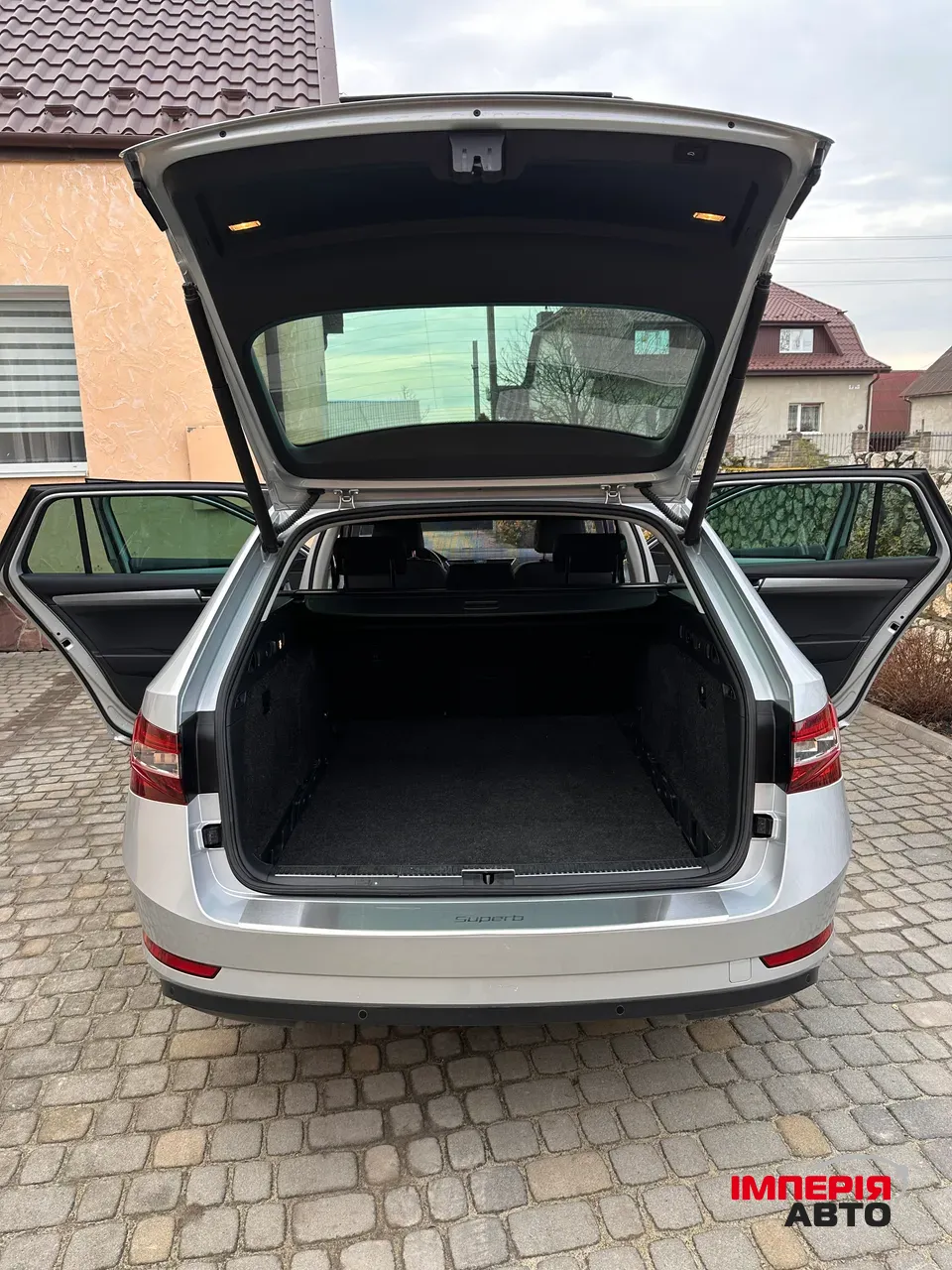 Skoda Superb - фото 57