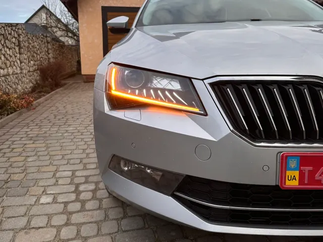 Skoda Superb - фото 3