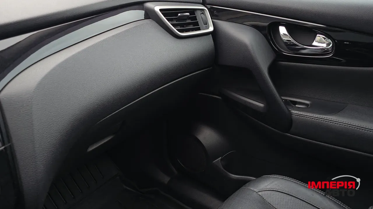 Nissan Qashqai - фото 15