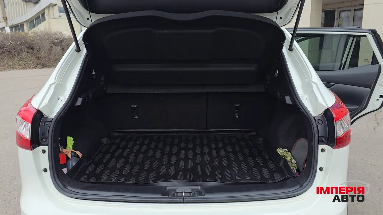 Nissan Qashqai - фото 9