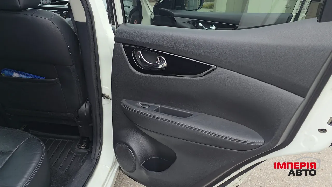 Nissan Qashqai - фото 7
