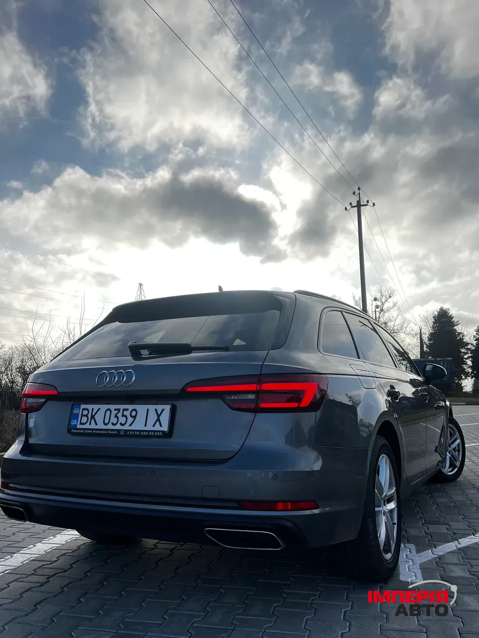 Audi A4 - фото 5