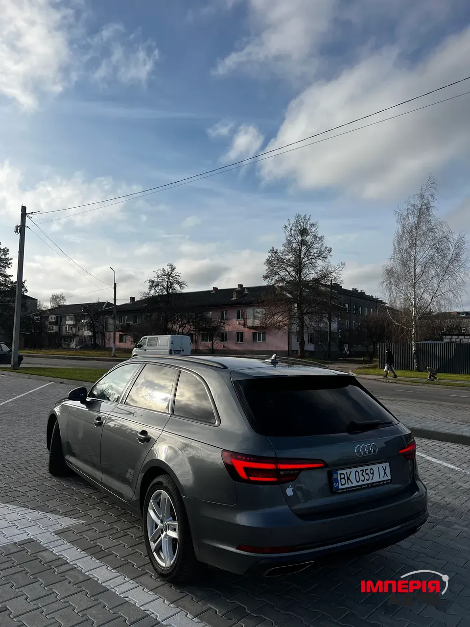 Audi A4 - фото 6
