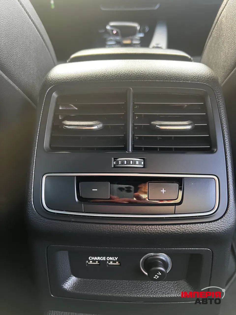 Audi A4 - фото 21