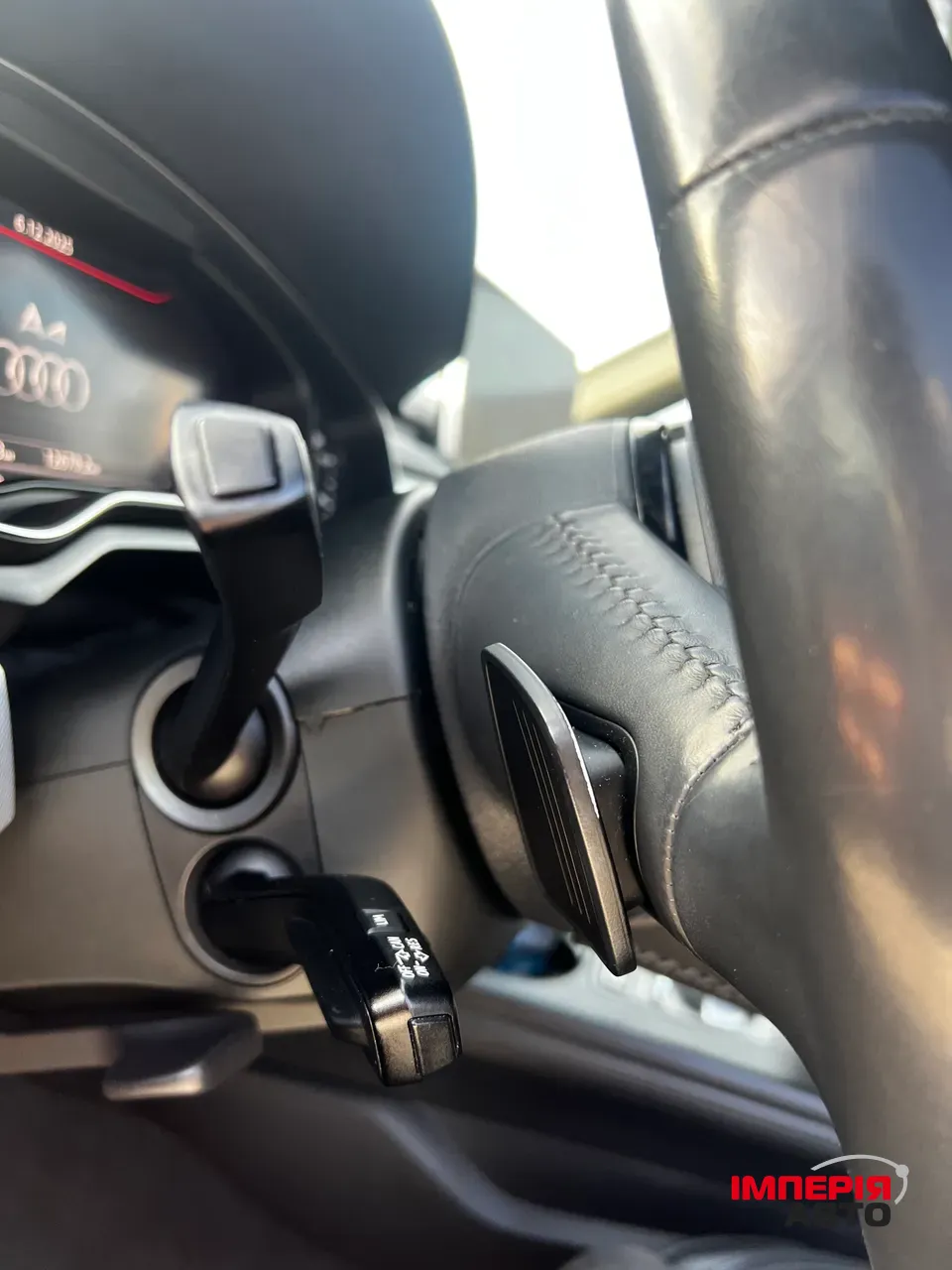 Audi A4 - фото 25