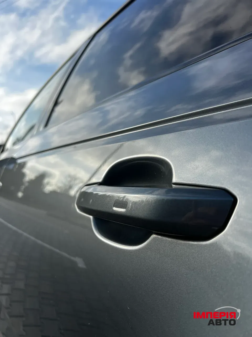 Audi A4 - фото 10