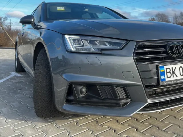 Audi A4 - фото 3