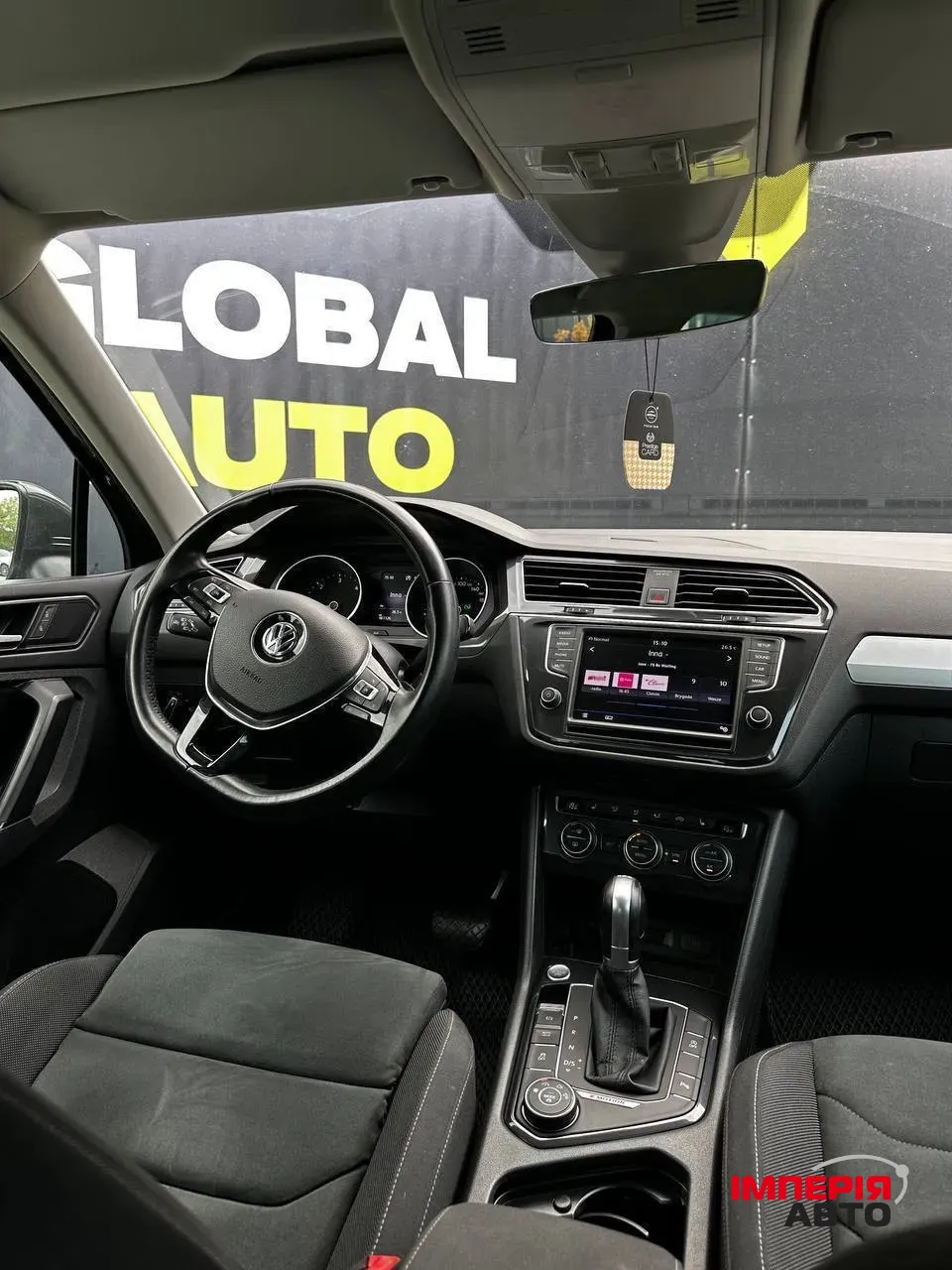 Volkswagen Tiguan - фото 6