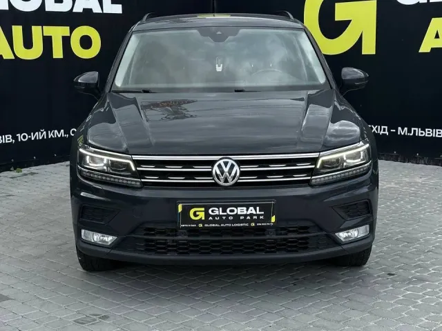Volkswagen Tiguan - фото 1