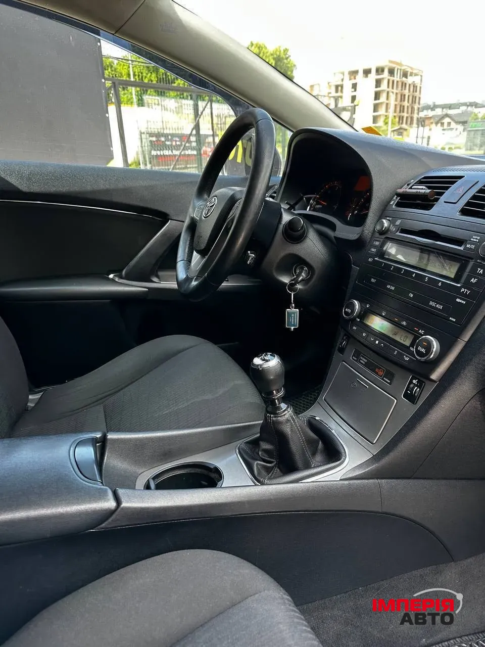 Toyota Avensis - фото 7