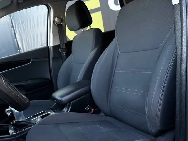 Kia Sorento - фото 4