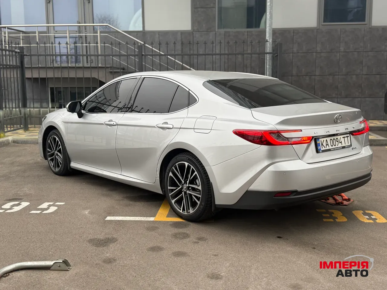 Toyota Camry - фото 10