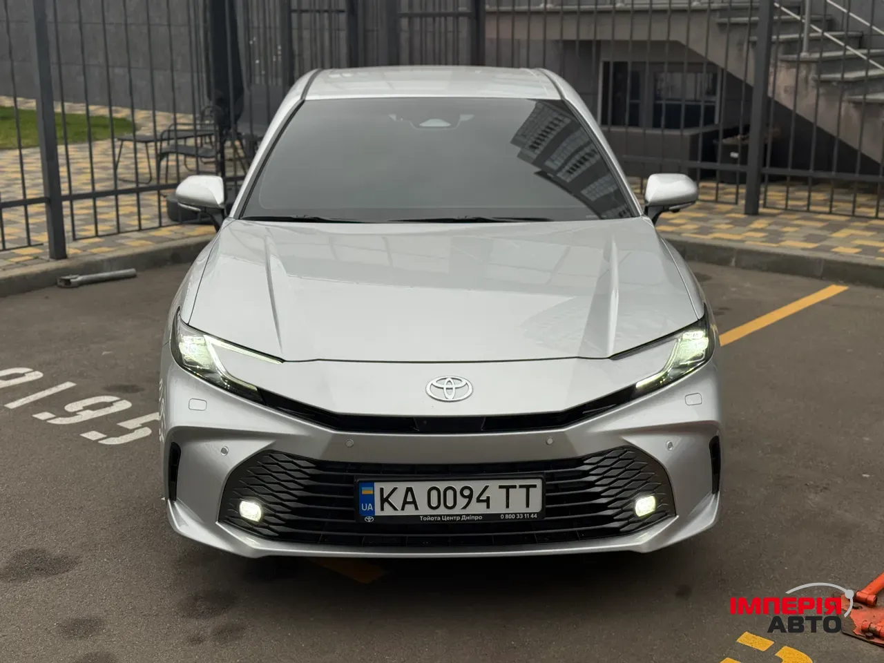 Toyota Camry - фото 4