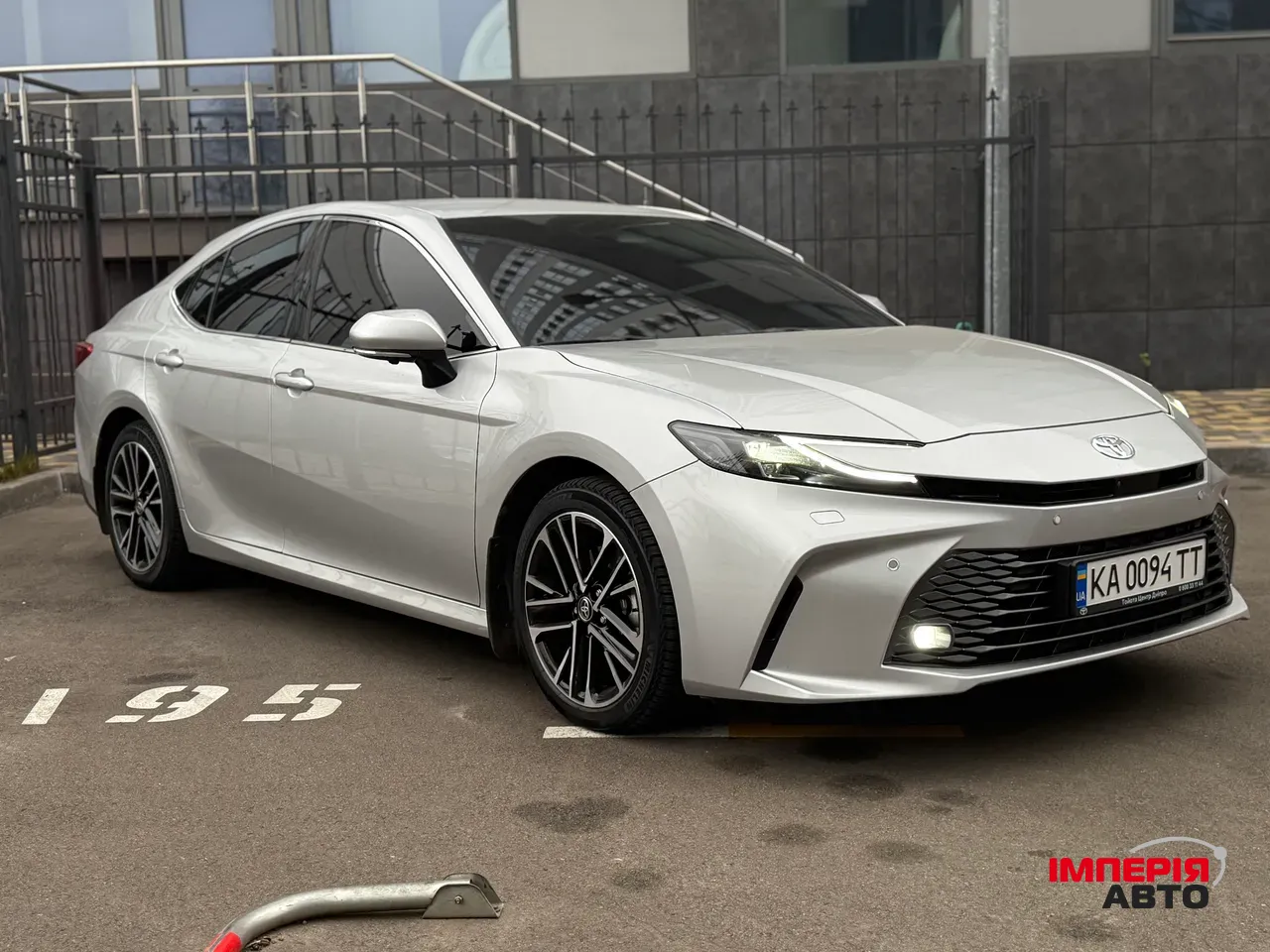 Toyota Camry - фото 5