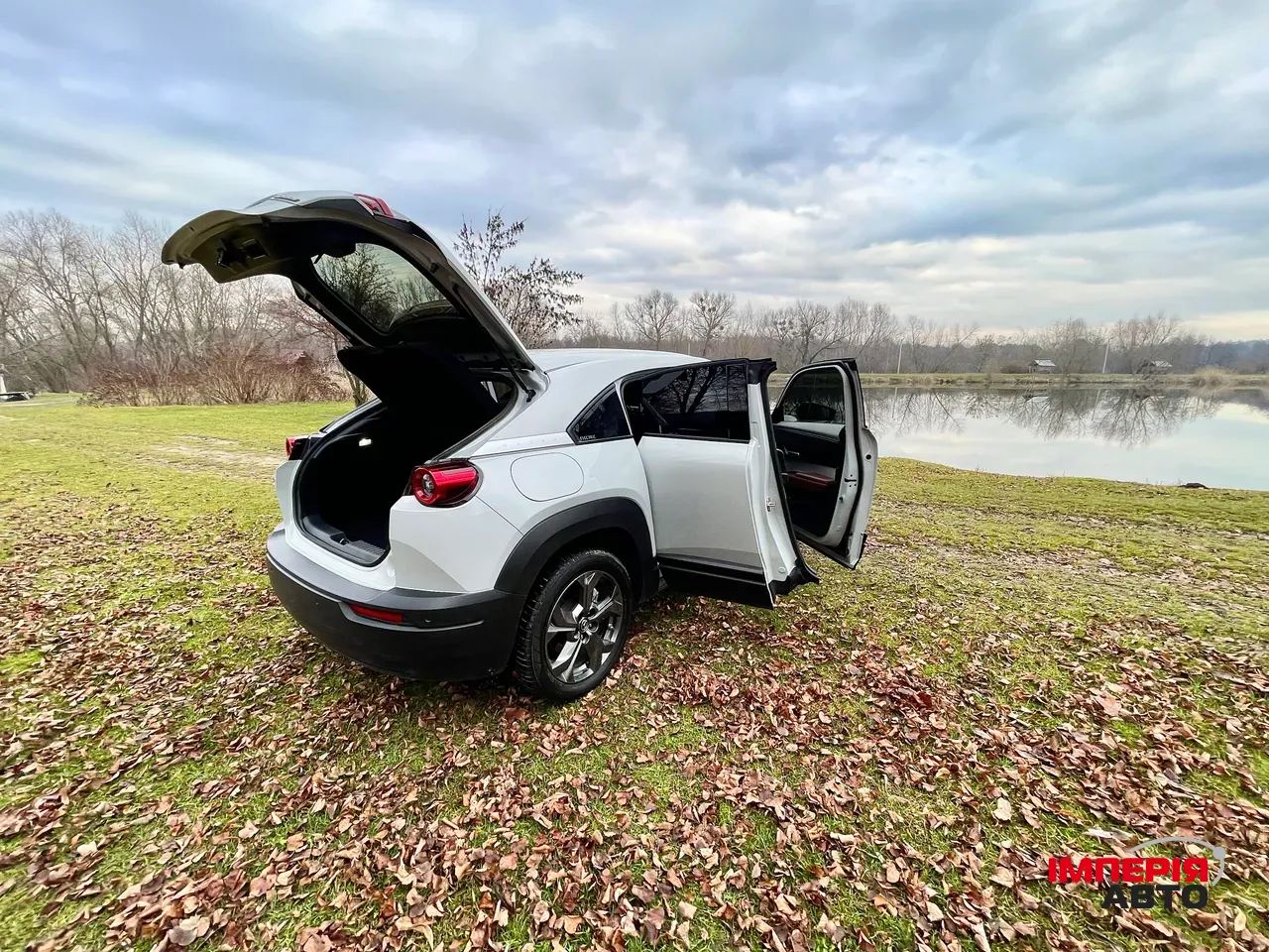 Mazda MX-30 - фото 12