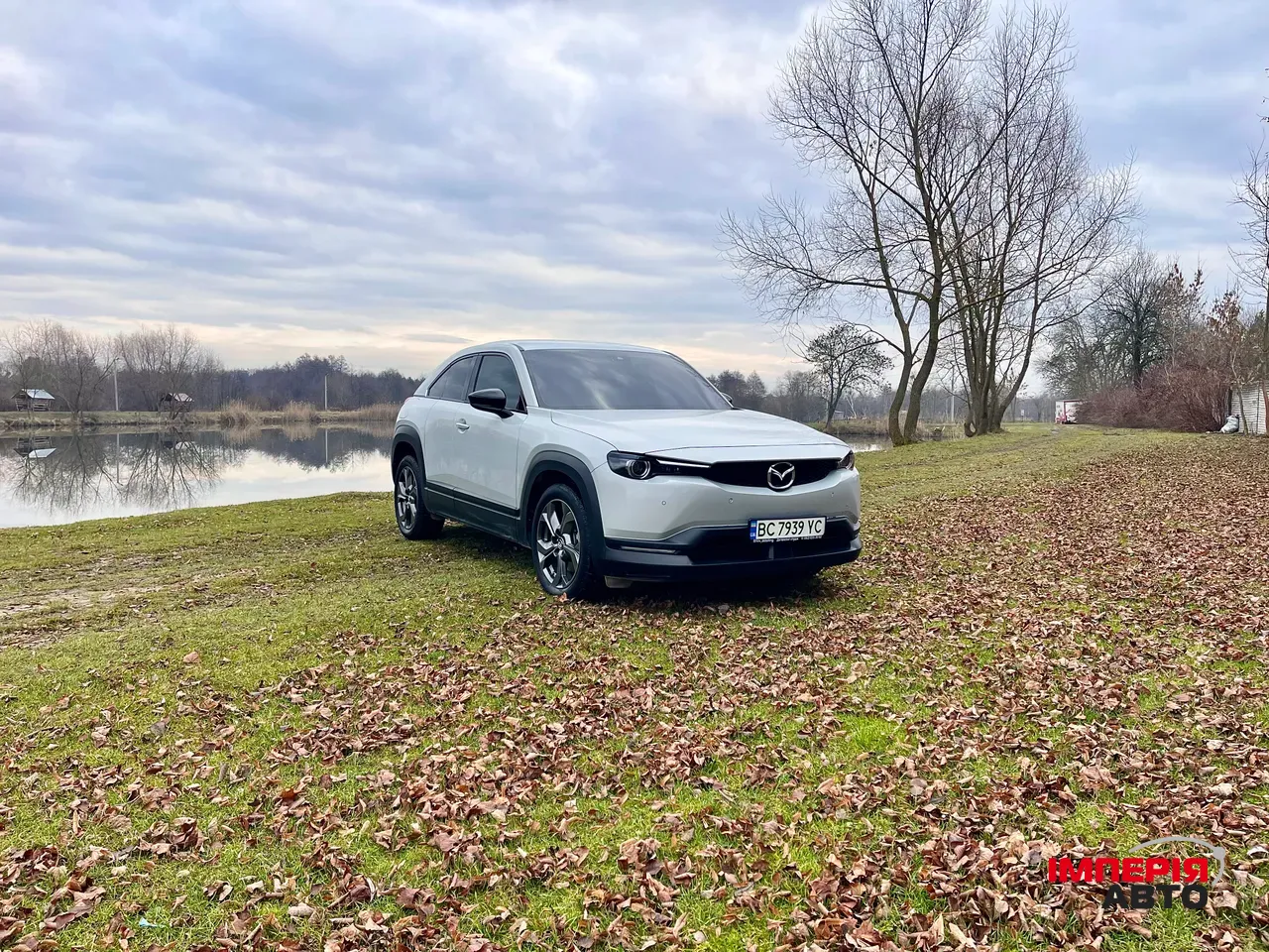 Mazda MX-30 - фото 1