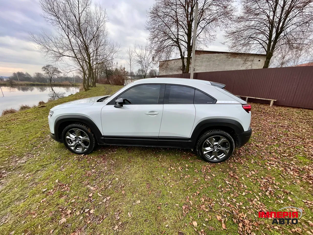 Mazda MX-30 - фото 7