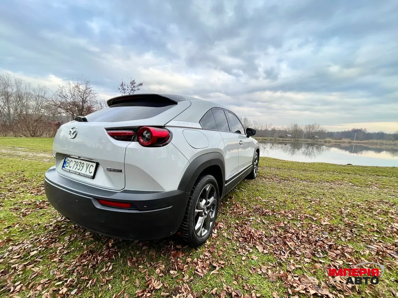 Mazda MX-30 - фото 10