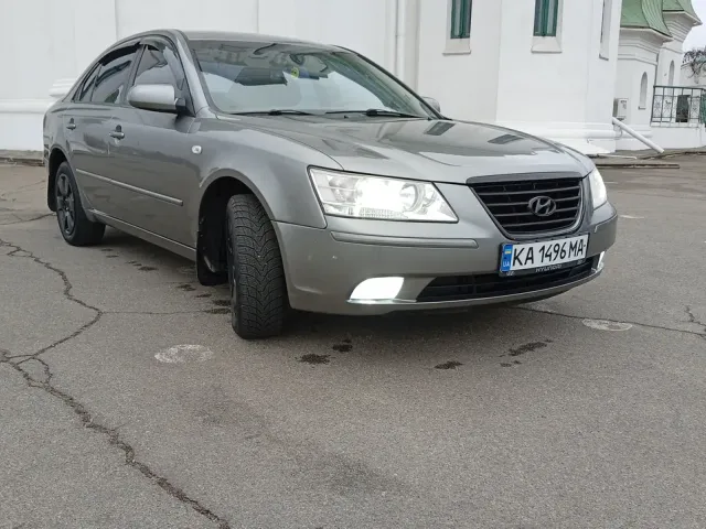 Hyundai Sonata - фото 1