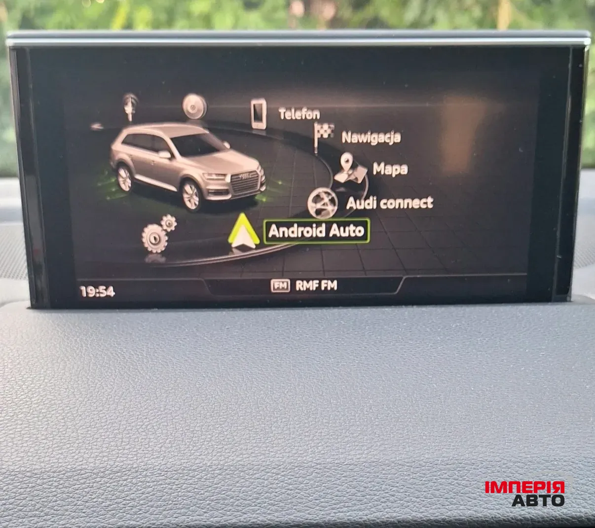 Audi Q7 - фото 8